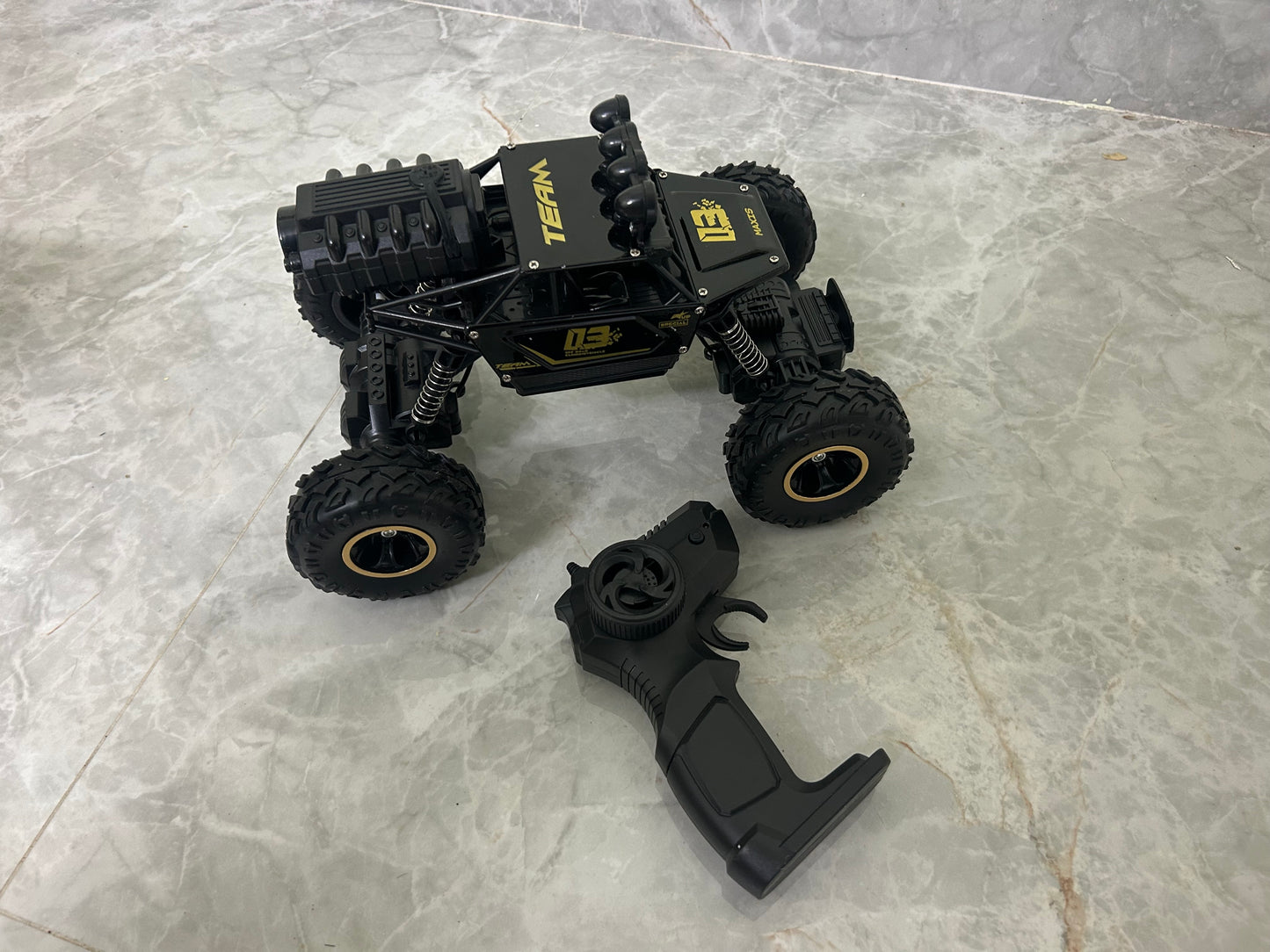 Rock Crawler 4WD RC/ Monster Truck