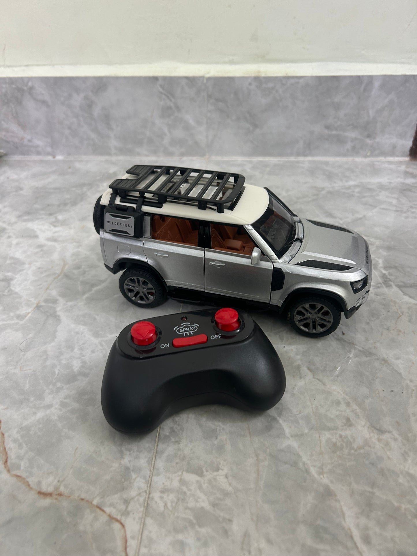 Defender Diecast metal Remote car