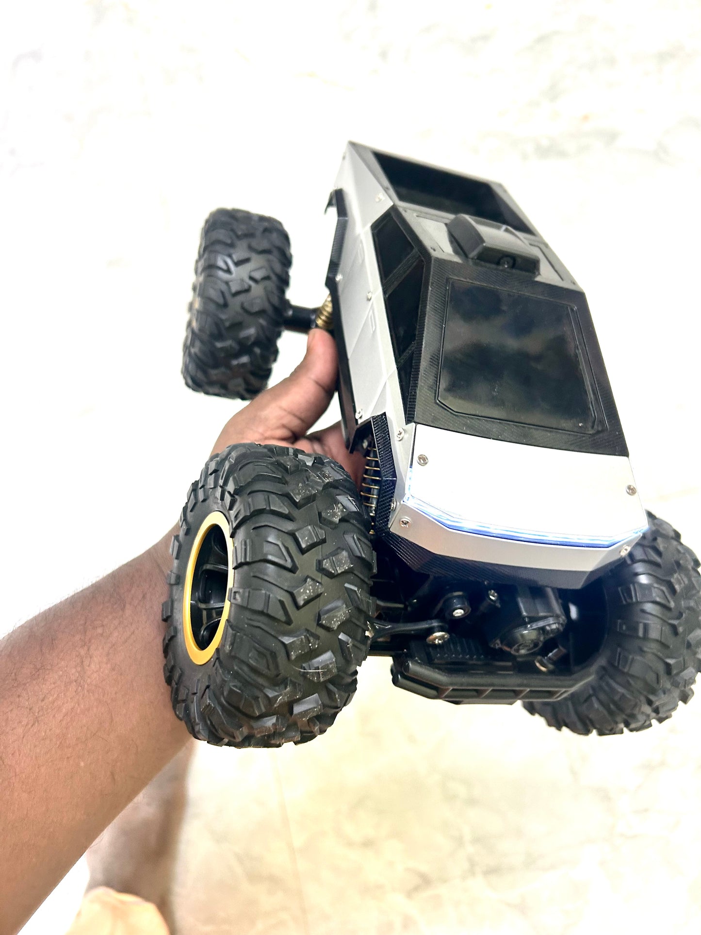 Tesla Cyber Truck Camera RC Car (4WD)