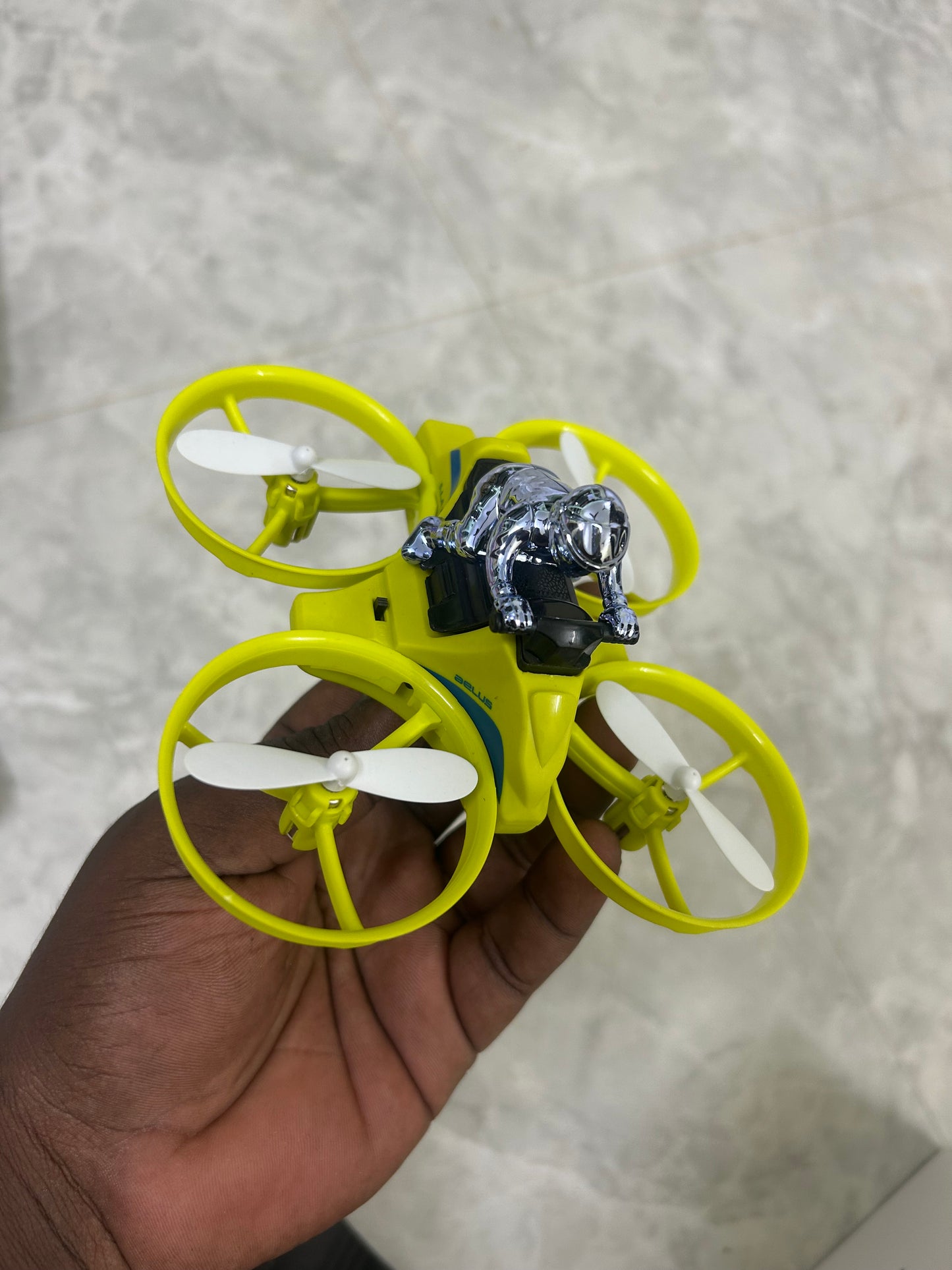 RC Flying Car Foam Mini Quadcopter Drone Hovercraft Boat 3-in-1 Land/Water/Air 6-Channel Control 80m Range