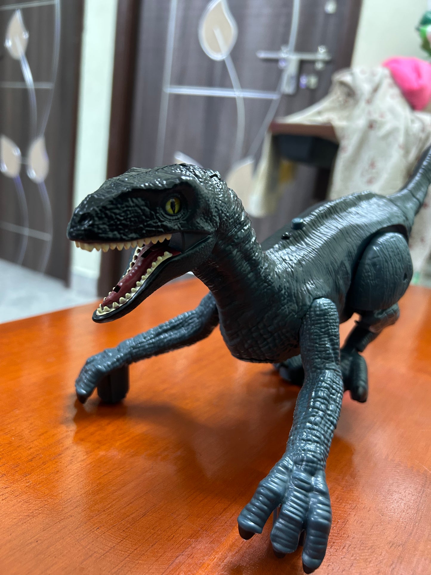 RC Dinosaur | smoke effect, remote control 🦕