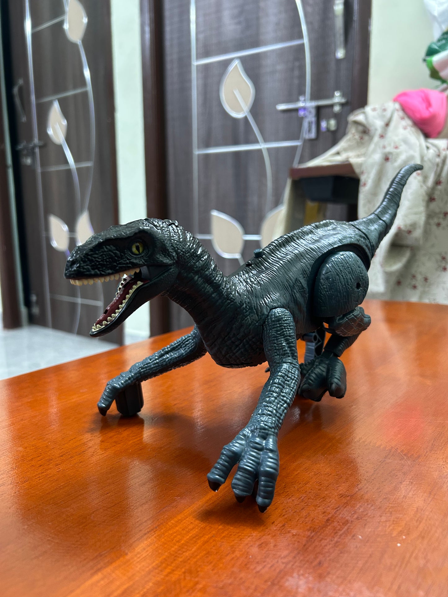 RC Dinosaur | smoke effect, remote control 🦕