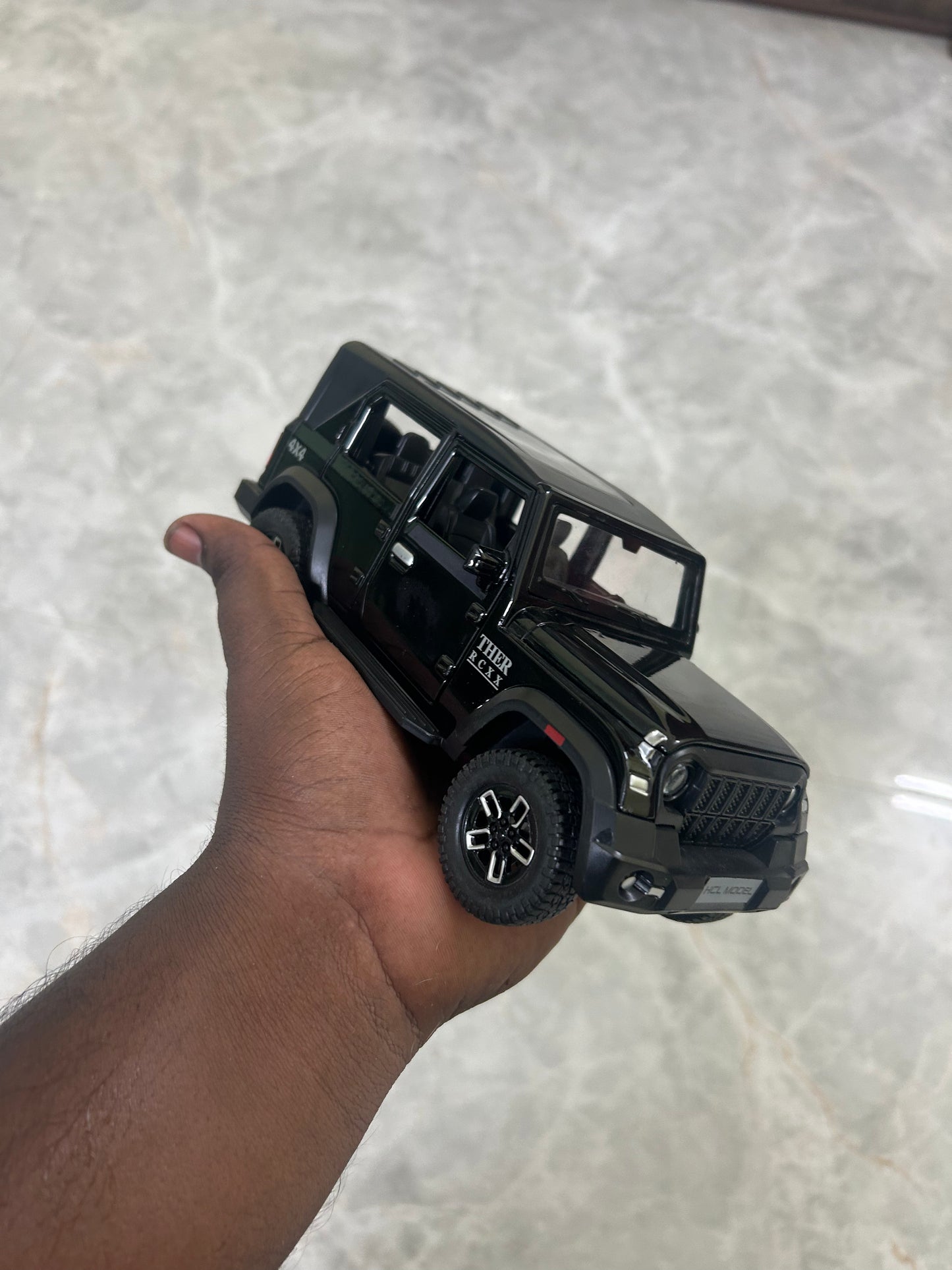 Ther Rcxx Diecast metal Remote car