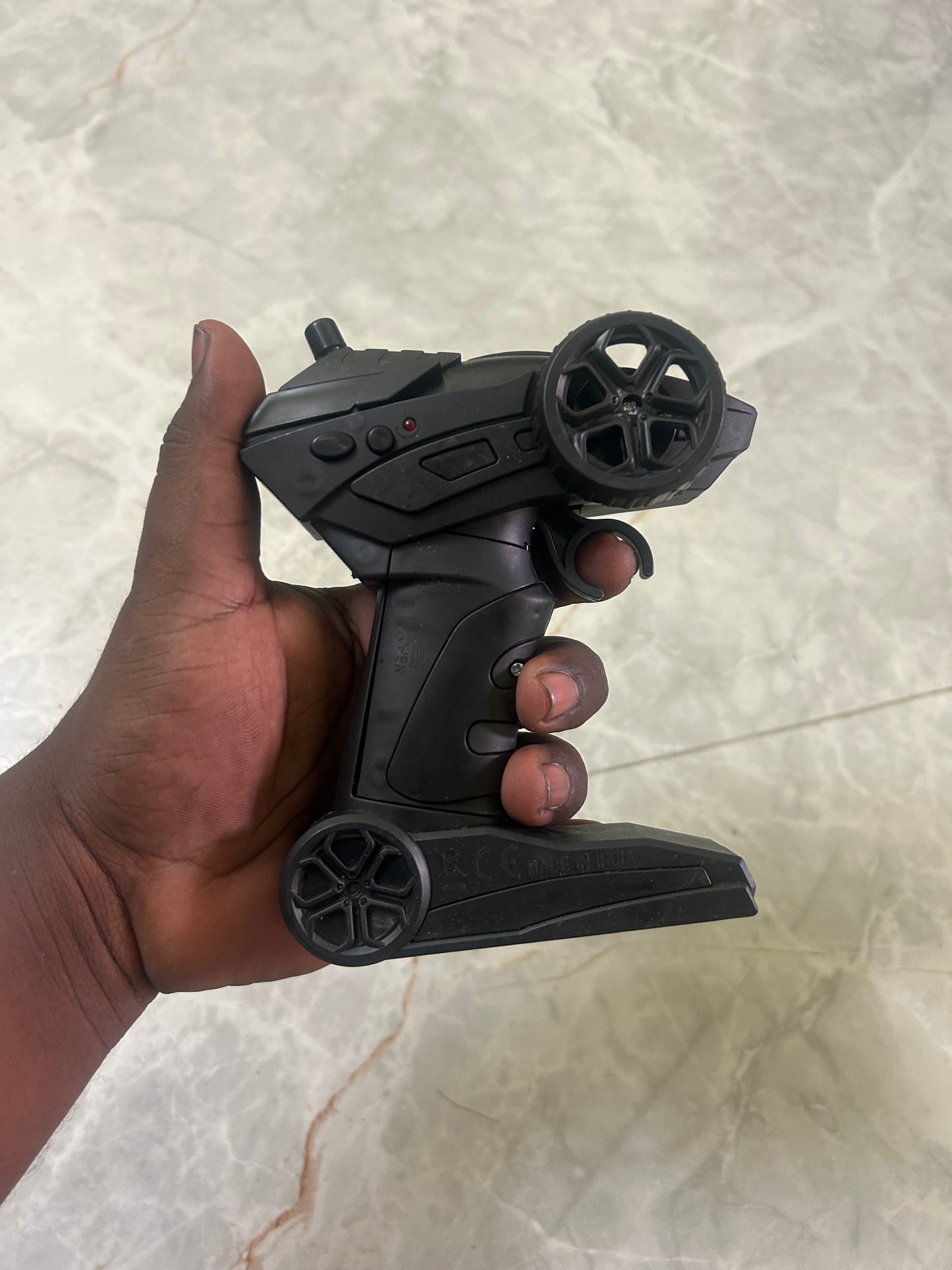 ￼ 4WD off-road rock climber