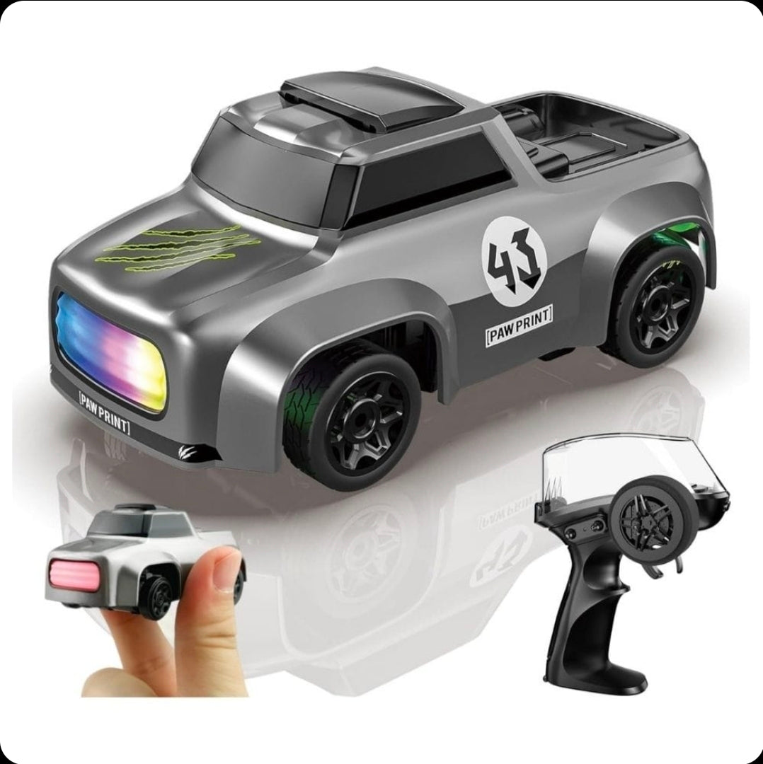 1:64 Mini Drift RC Car – Compact Indoor Racing & Drifting Experience